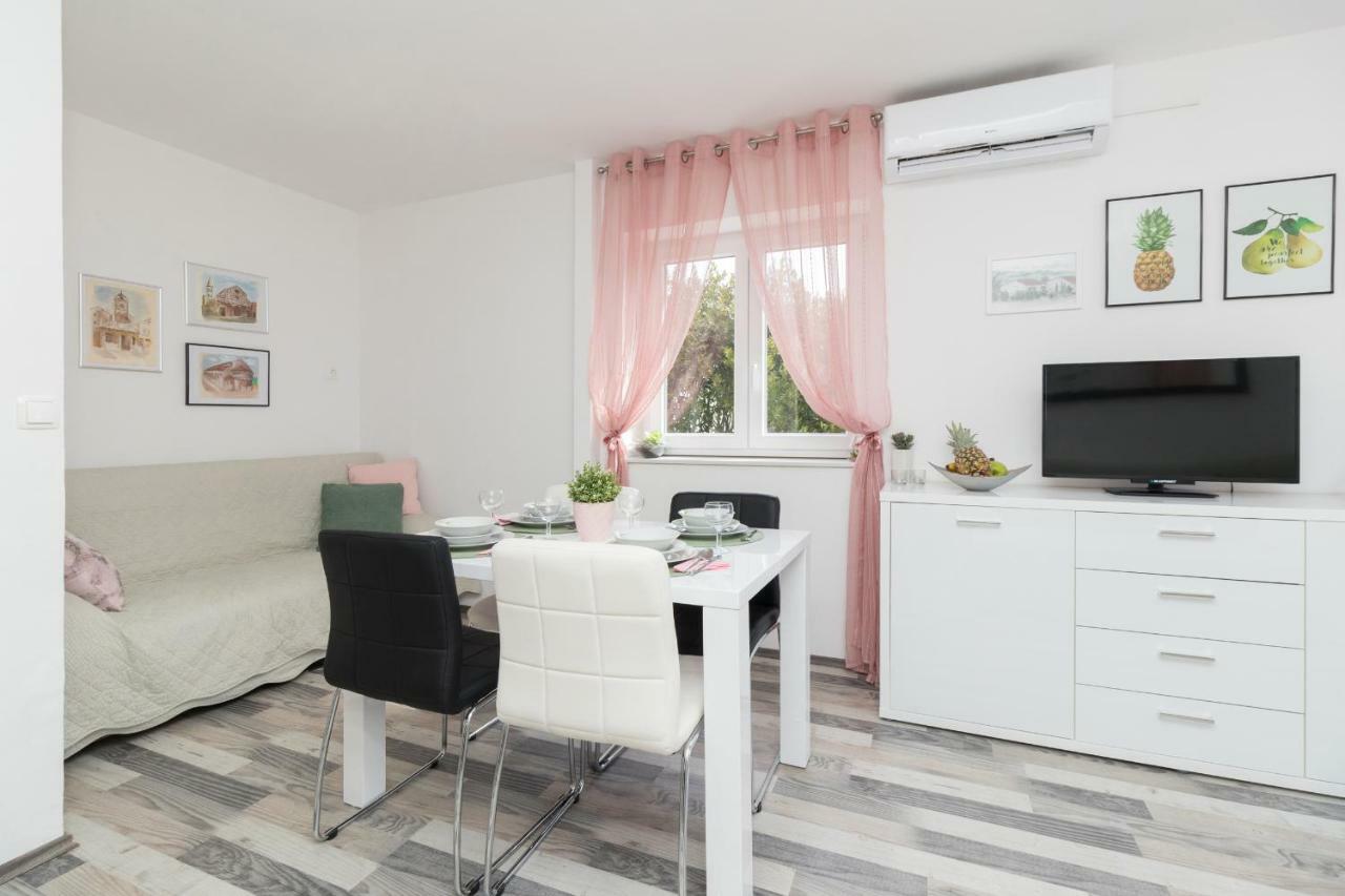 פטרצ'אנה Apartman Roko מראה חיצוני תמונה